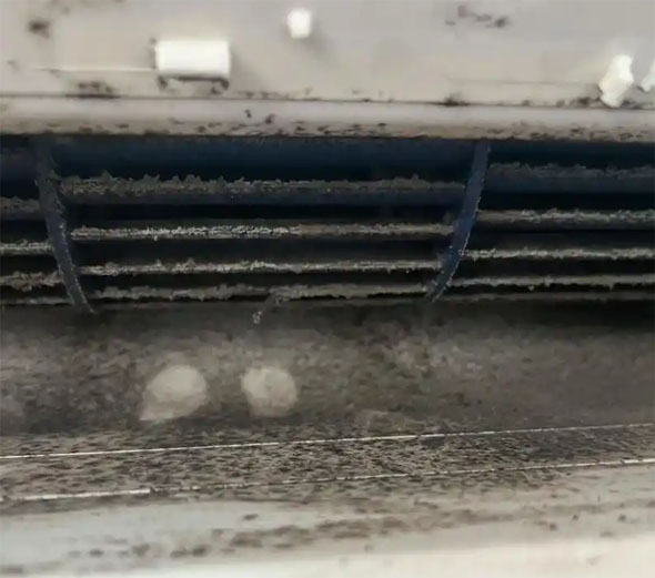 鄂尔多斯市空调吹的风有股烧焦味是怎么回事